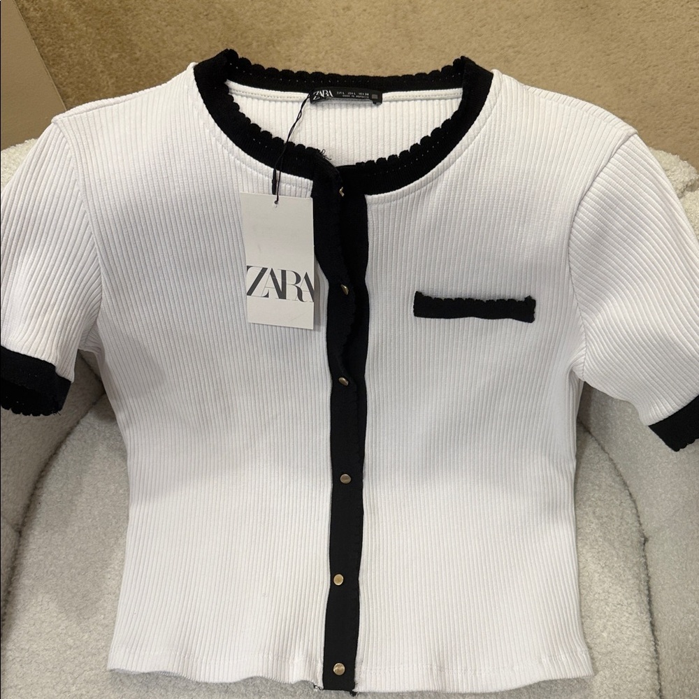 Zara White Ribbed Short Sleeve Cardigan Top with Black Trim